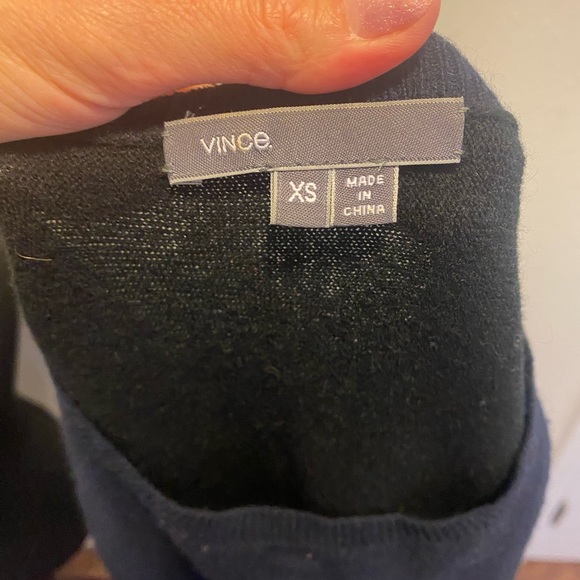 2 FOR $25Vince Cashmere Sweater Navy Blue Black Colorblock Dolman Oversized XS - Picture 5 of 6